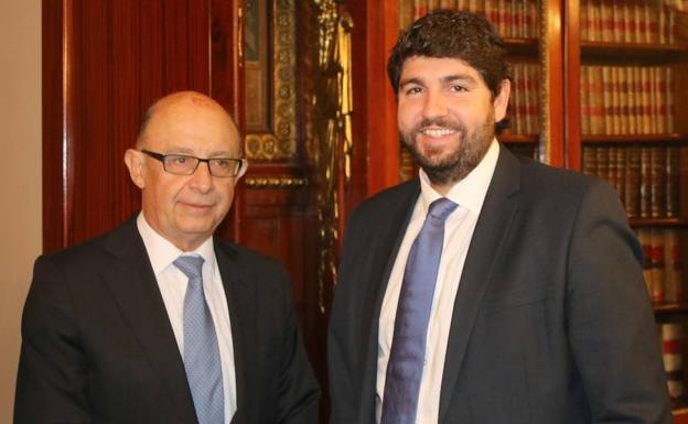 López Miras comparte con Montoro que la financiación debe reformarse por «consenso»