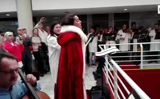 Concierto sorpresa de Ruth Lorenzo en La Arrixaca