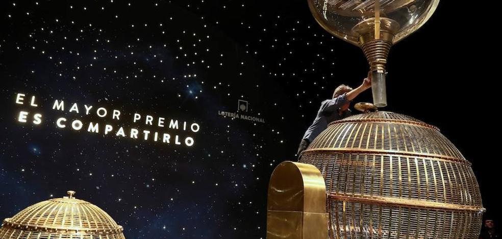 Consulta todos los números en la lista de la Lotería de Navidad