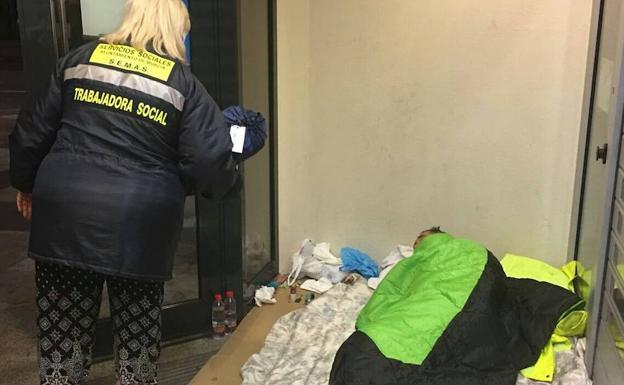 El Semas atiende a siete personas en la noche de Navidad