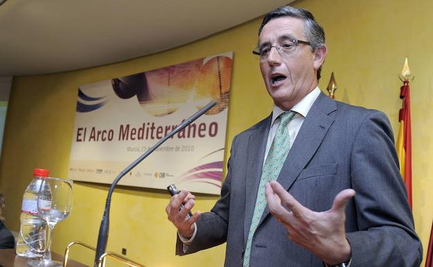 El exdirector de El Altet gestionará la transición de San Javier a Corvera