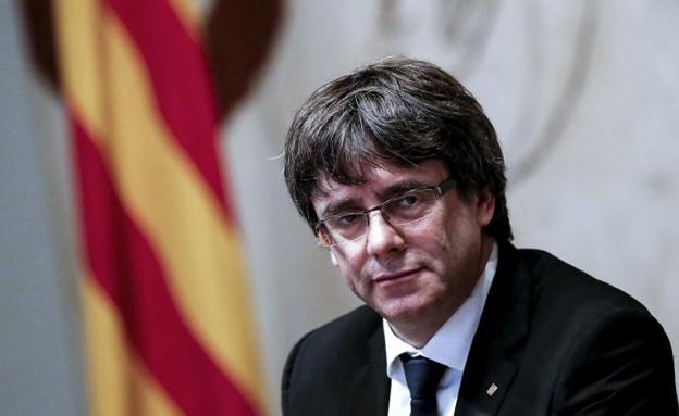 Puigdemont pide la puesta en libertad de los «presos políticos» sin «más dilaciones»