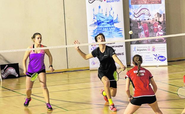 El bádminton sigue creciendo en Cartagena