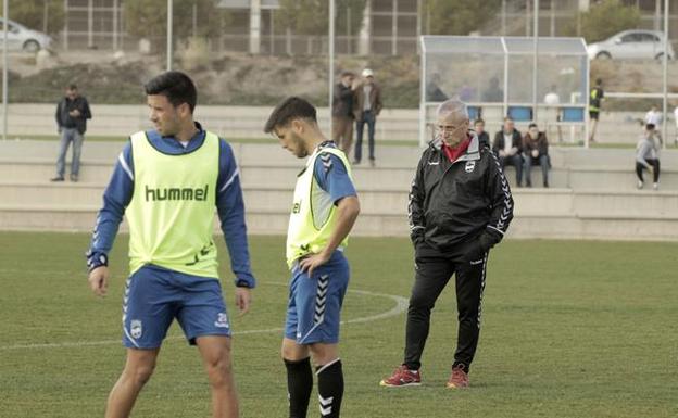 Fabri se estrenará mañana en el Lorca FC sin refuerzos