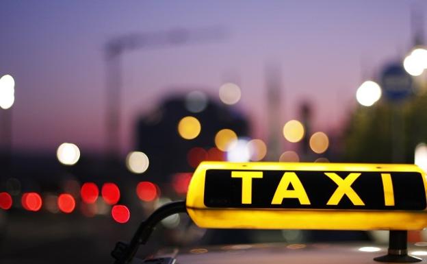 Un turista ebrio atraviesa 3 países en taxi para dormir en su cama