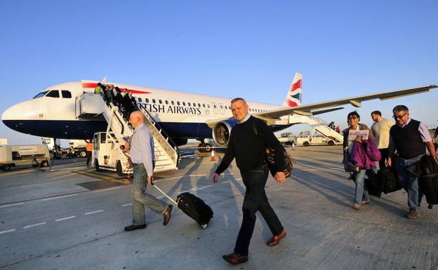 El aeropuerto de San Javier cierra un año redondo con 1,2 millones de pasajeros