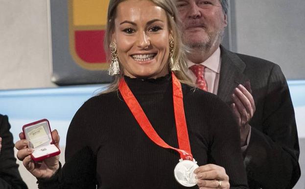 Lydia Valentín, por fin con la plata de Pekín 2008, espera el dinero de sus becas