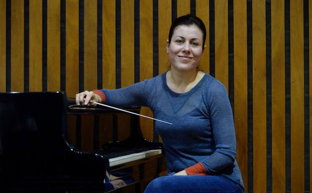 Virgina Martínez recibe el premio Mujer Hoy