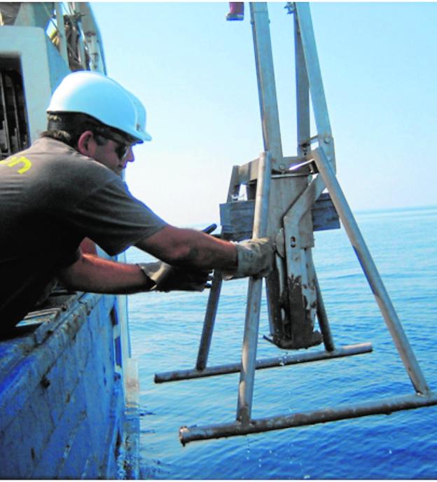 Los microplásticos y su interacción con metales pesados en el medio marino