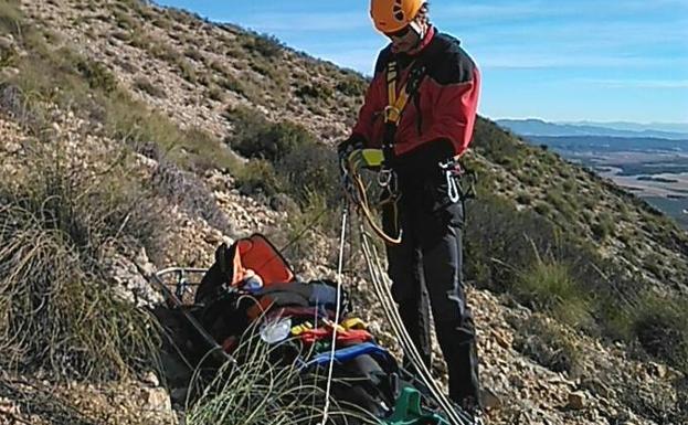 Rescatada y trasladada a Arrixaca una parapentista accidentada en la sierra de Lorca