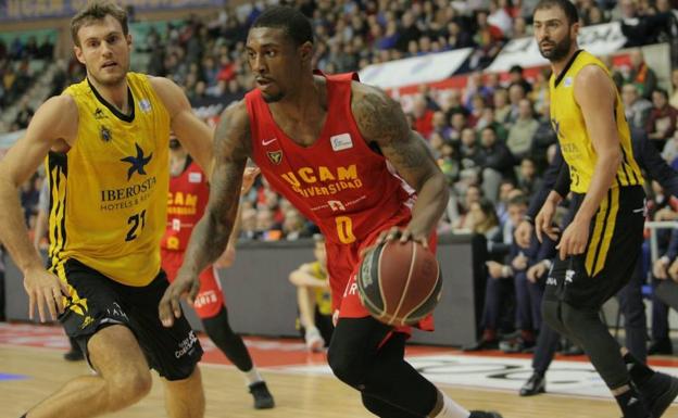 El UCAM se lleva el cara o cruz ante Katsikaris