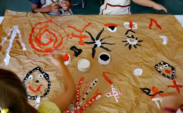 Talleres para niños sobre el Carnaval y la Semana Santa