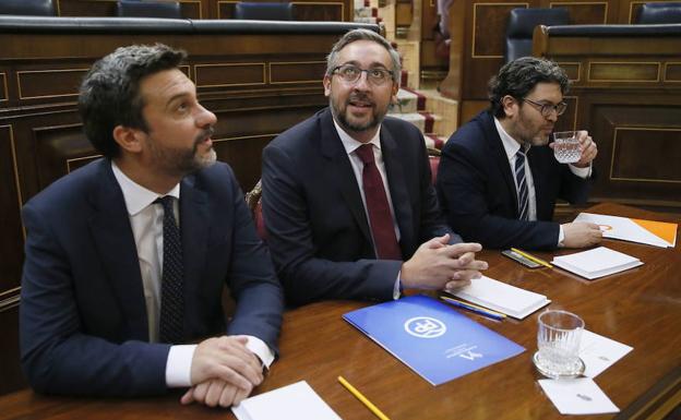 El PP reserva enmiendas para el pleno y emplaza al PSOE y a Ciudadanos a rectificar