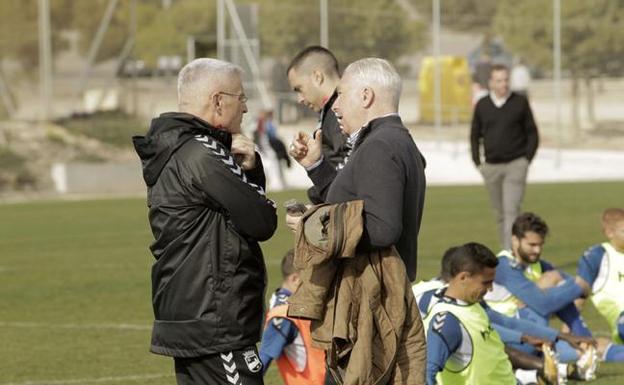 El Almería pone a prueba al renovado Lorca FC