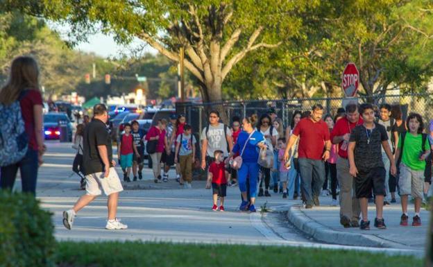 Una profesora española, en el escenario de matanza de Florida