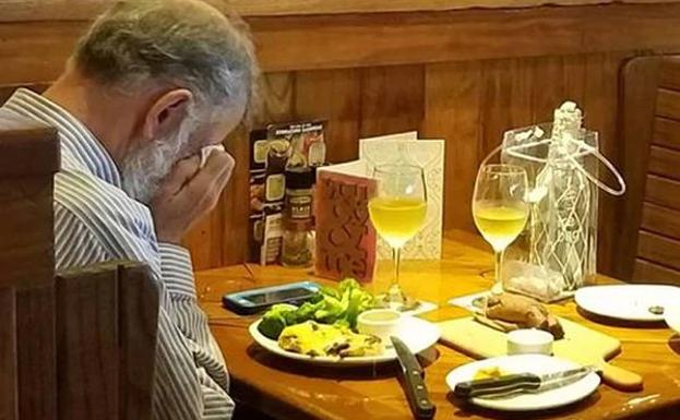 La foto más triste del día de San Valentín