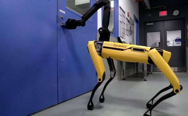 Boston Dynamics maltrata a su perro robot para ponerlo a prueba