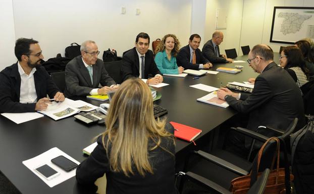 Cartagena Alta Velocidad decidirá este verano cómo se integrará el AVE en la ciudad