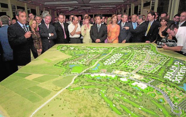 Los bancos buscan una salida a los terrenos de Novo Carthago tras el fiasco de Hansa Urbana