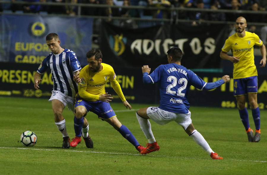 San Dorronsoro salva al Lorca FC ante el Cádiz CF