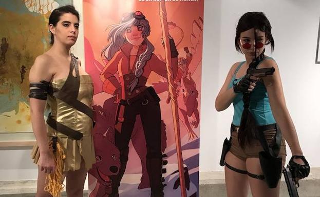'Influencers' y 'cosplayers' internacionales en el Winter Freak