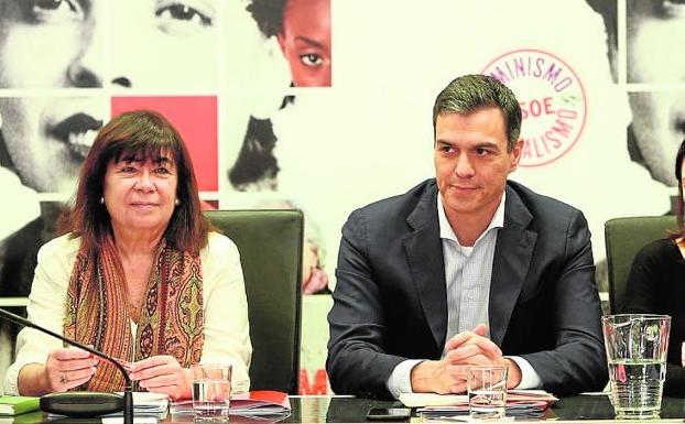 El PSOE federal apuesta por la desalación y un nuevo modelo agrícola que gaste menos agua