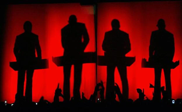 Kraftwerk y Elvis Costello actuarán en las Noches del Botánico de Madrid