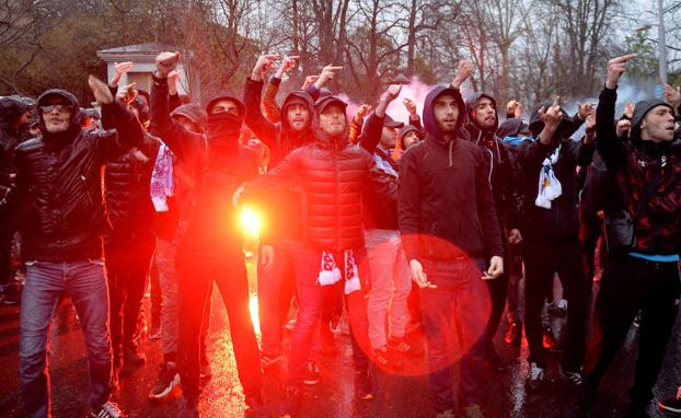 Quedan en libertad los tres ultras franceses detenidos en los incidentes en el estadio de San Mamés