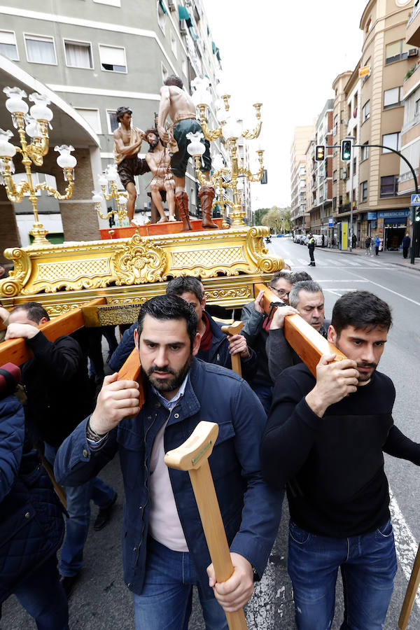 El Perdón traslada sus tronos a la parroquia