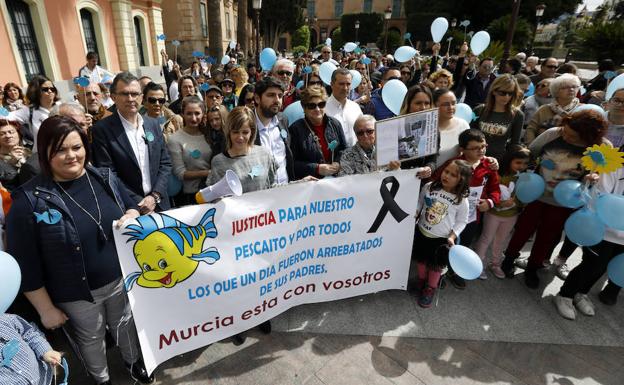 Concentración en Murcia a favor de la prisión permanente revisable