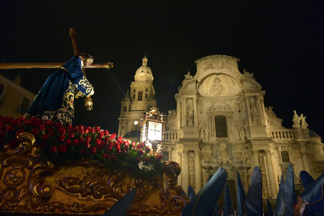 Viernes de Dolores en Murcia: El Amparo en unos ojos azules