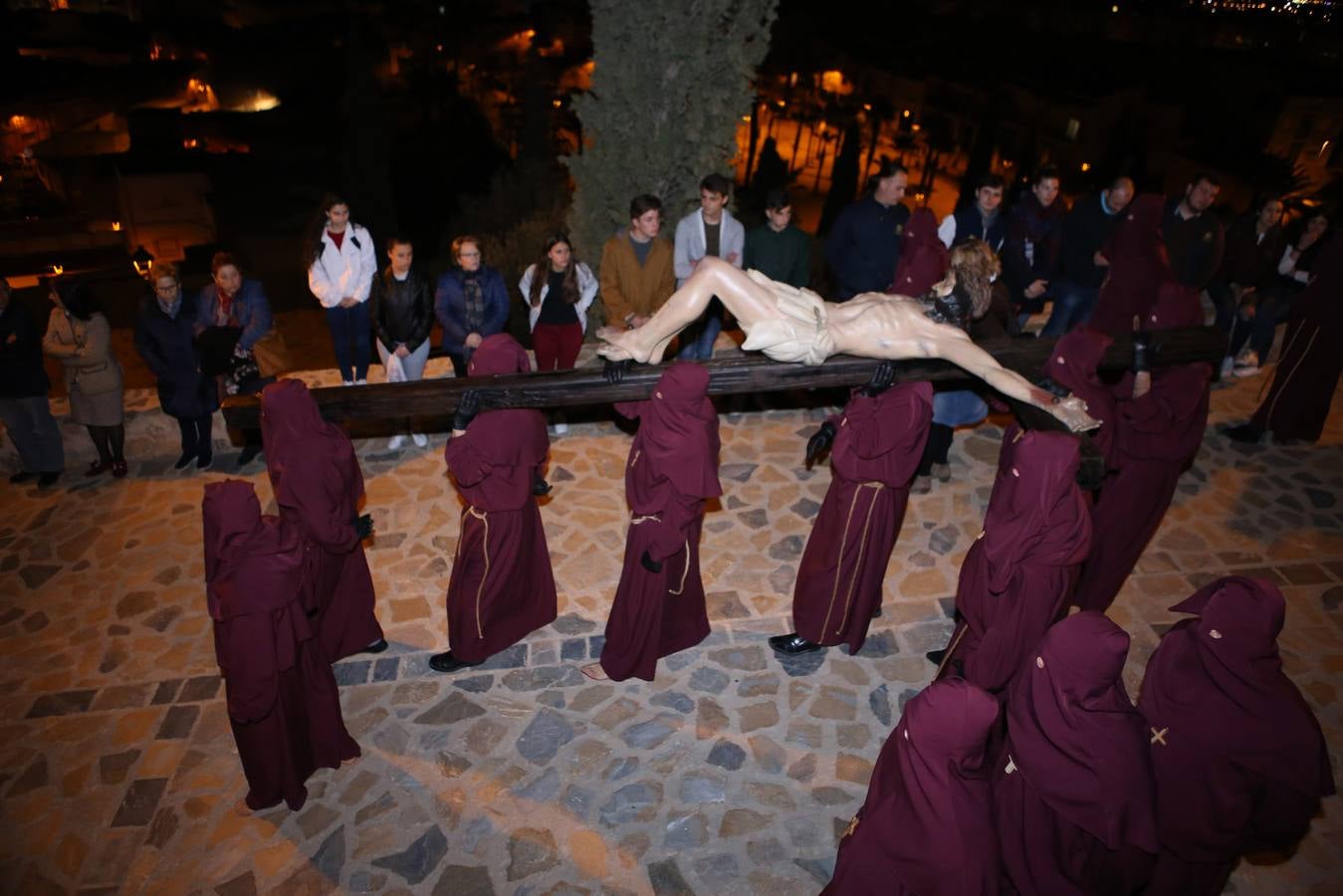 Austeridad en la bajada del Crucificado en Lorca