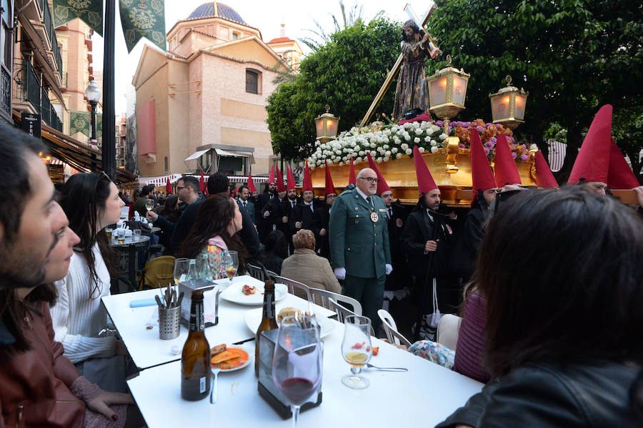 Luto y misericordia en el viernes Santo de Murcia