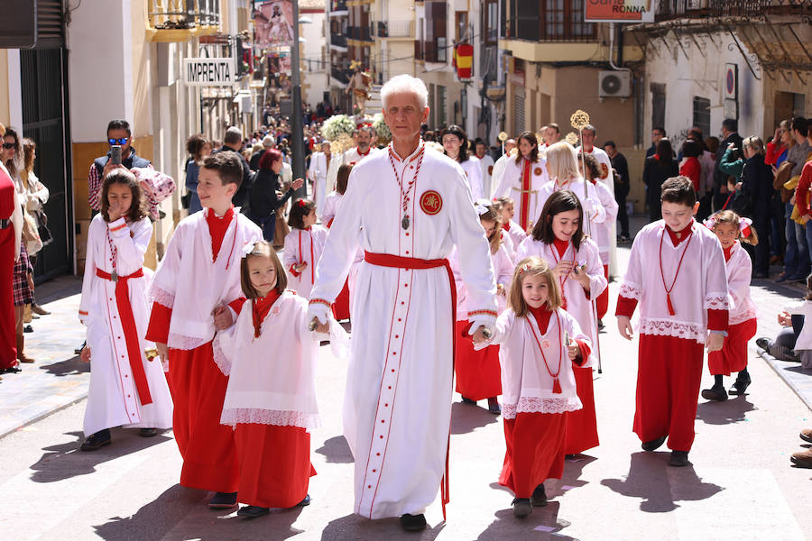 'Aleluyas' al paso del Resucitado en Lorca