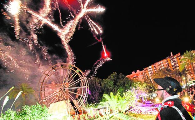 Espectáculo piromusical en la noria de la Circular