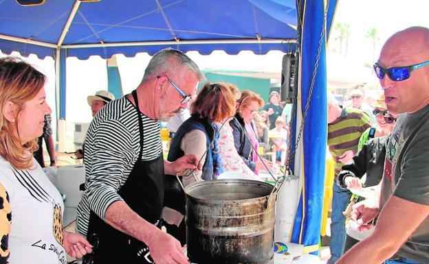 Caldero benéfico contra el cáncer