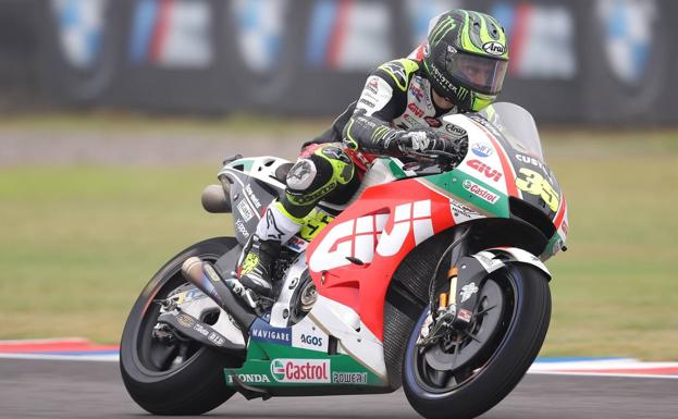 Crutchlow reina en el caos de Río Hondo