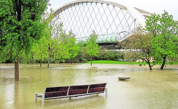 Crecidas en el Ebro, y el Segura en mínimos