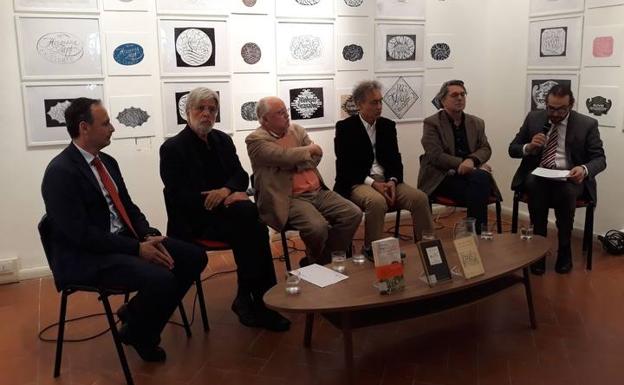 Escritores murcianos y el pintor Pedro Cano hablan en Roma sobre arte y literatura