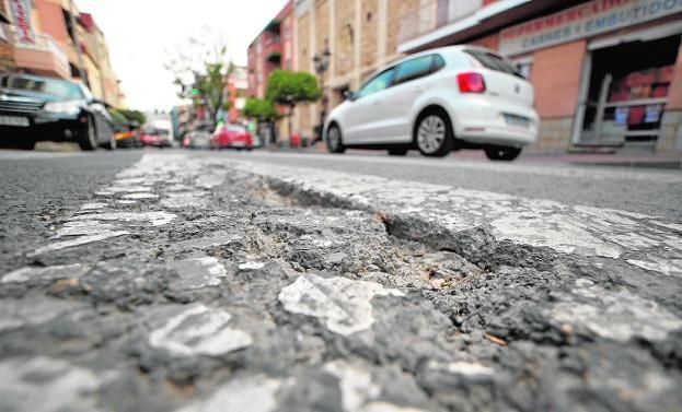 Malestar en Los Dolores por el estado de los viales