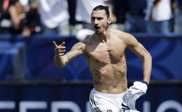 Zlatan Ibrahimovic no jugará el Mundial de Rusia