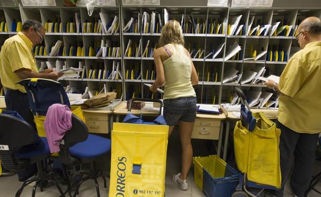 Oposiciones en Correos: Temario, tipo de exámenes y requisitos