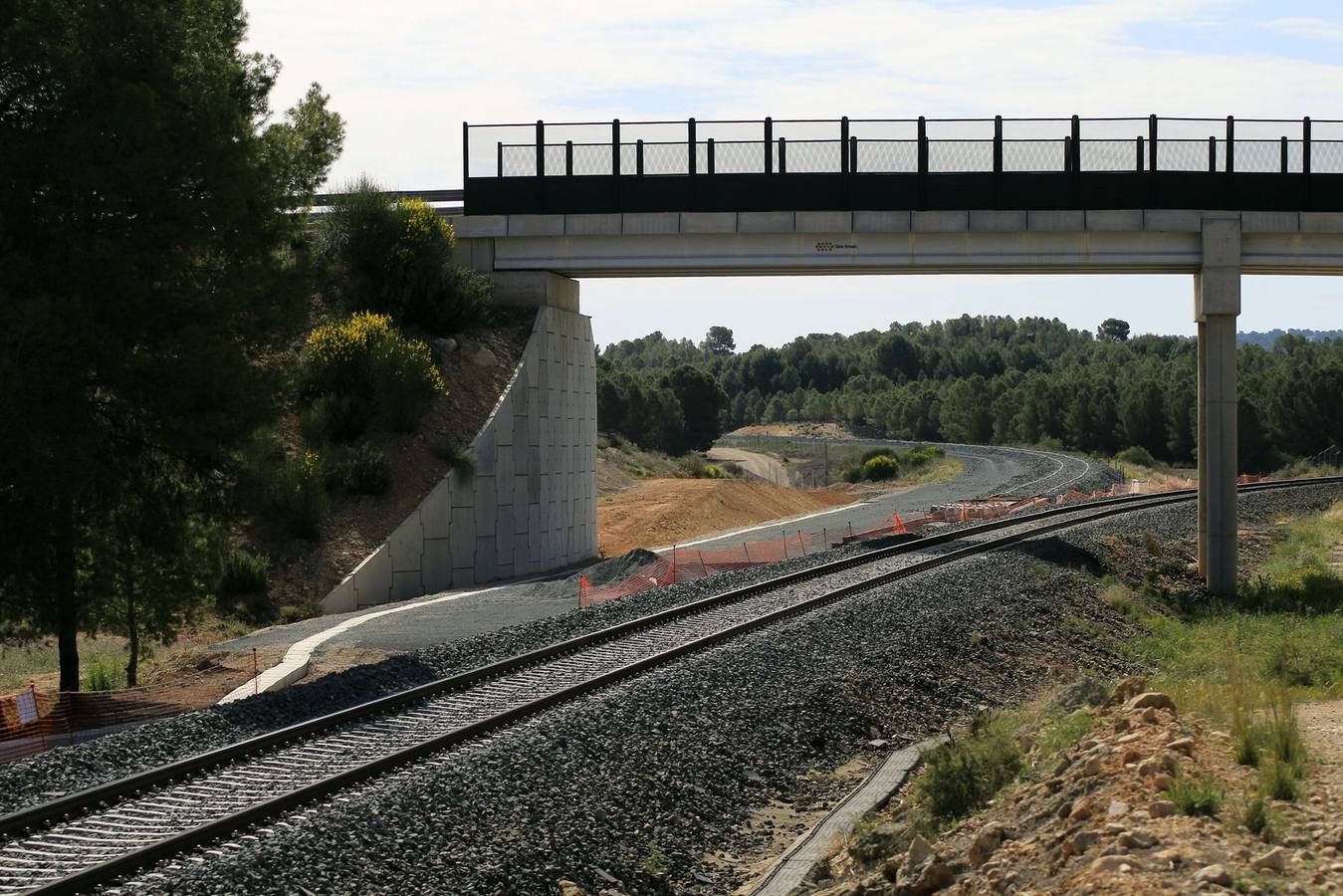 La nueva ley obliga a reforzar los túneles de evacuación de la variante de Camarillas