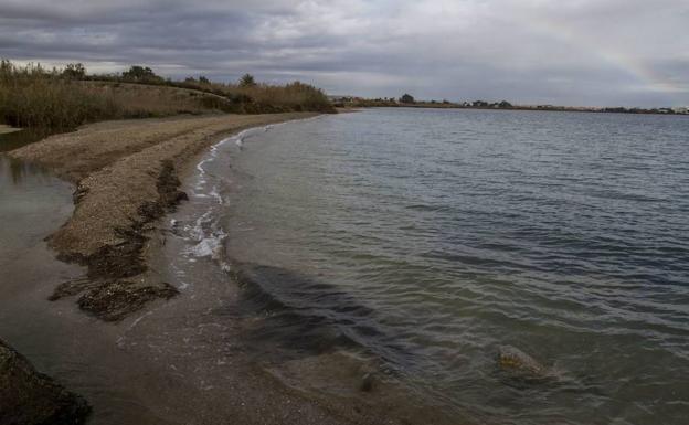 El Mar Menor recibe de 38 a 46 hectómetros cúbicos al año de aportes de agua subterránea