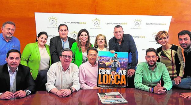 La octava edición de la prueba solidaria 'Corre por Lorca' reúne este domingo a más de 600 participantes