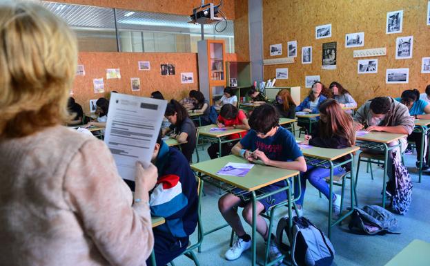 'Reválida' para más de 2.500 alumnos murcianos de Secundaria