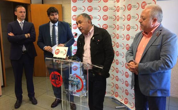 Pepe Álvarez insta a generar industria y turismo de calidad en la Región para crear «mejor empleo»