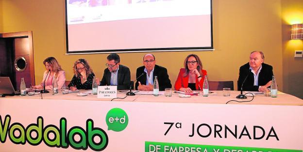 Expertos en agricultura y agua coinciden en la necesidad de mejorar la imagen del regadío