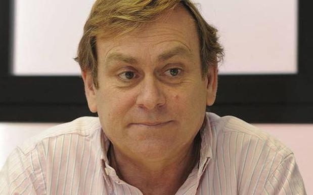 Miras sigue con la renovación del PP y prescinde del gerente después de 27 años en el cargo