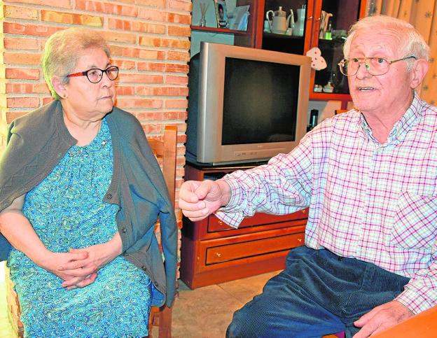 «Tenemos tres hijas y un varón; solo una de ellas vive en Ricote»